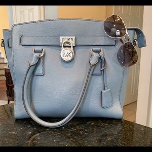 Meet your Posher, Destiny